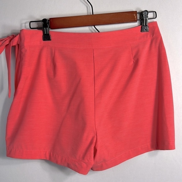 Southern Tide Jourdan Solid Performance Skort size 2 NWOT - Picture 4 of 7